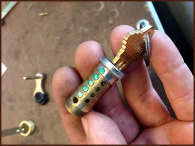 Tucson Expert Locksmith Tucson, AZ 520-226-3773 - 1-9